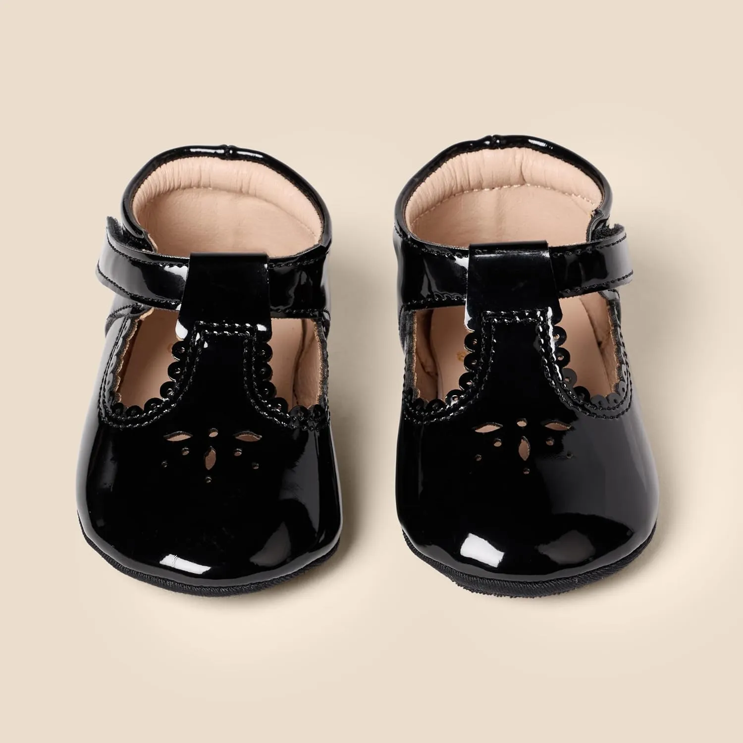 Amazon Essentials x Sofia Grainge Toddlers and Baby Girls Non-Slip Mary Jane Shoes