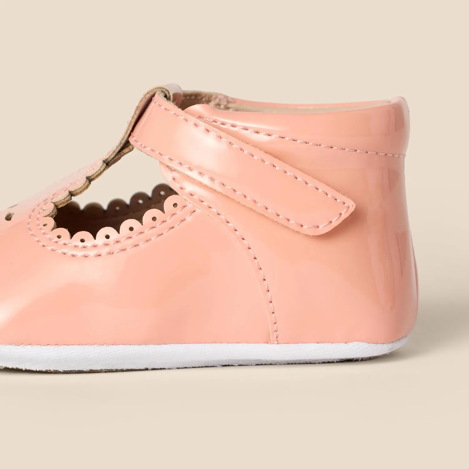 Amazon Essentials x Sofia Grainge Toddlers and Baby Girls Non-Slip Mary Jane Shoes