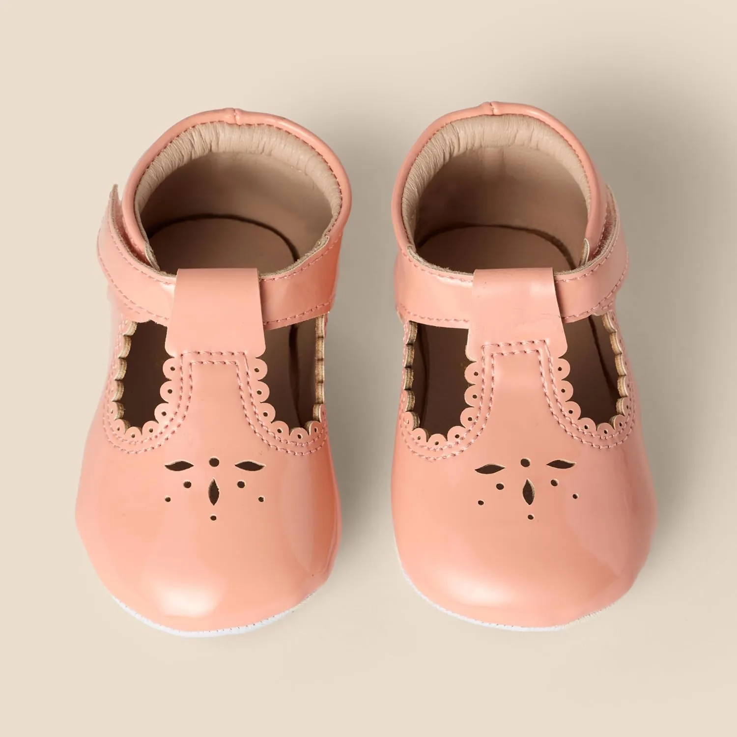 Amazon Essentials x Sofia Grainge Toddlers and Baby Girls Non-Slip Mary Jane Shoes