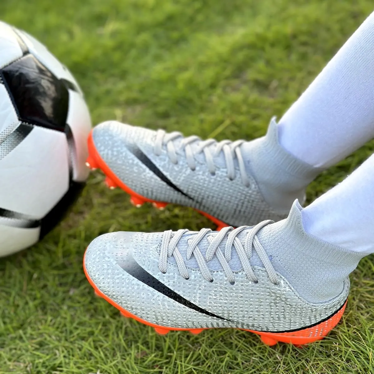 Boys Girls Soccer Cleats Kids Soccer Shoes High Top Training Youth Football Cleats Outdoor Football Shoes