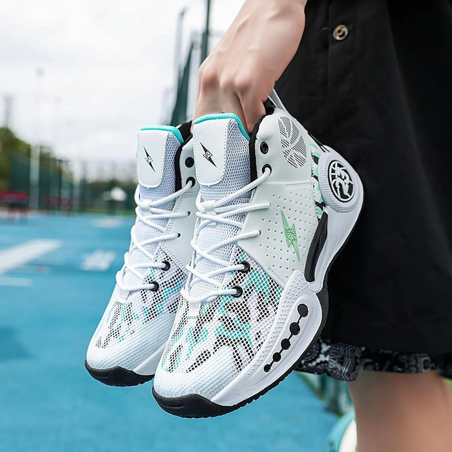 Kids Basketball Shoes Boys Girls High Top Sneakers Comfy Breathable Outdoor Cushioning Athletic Shoes for Training Running