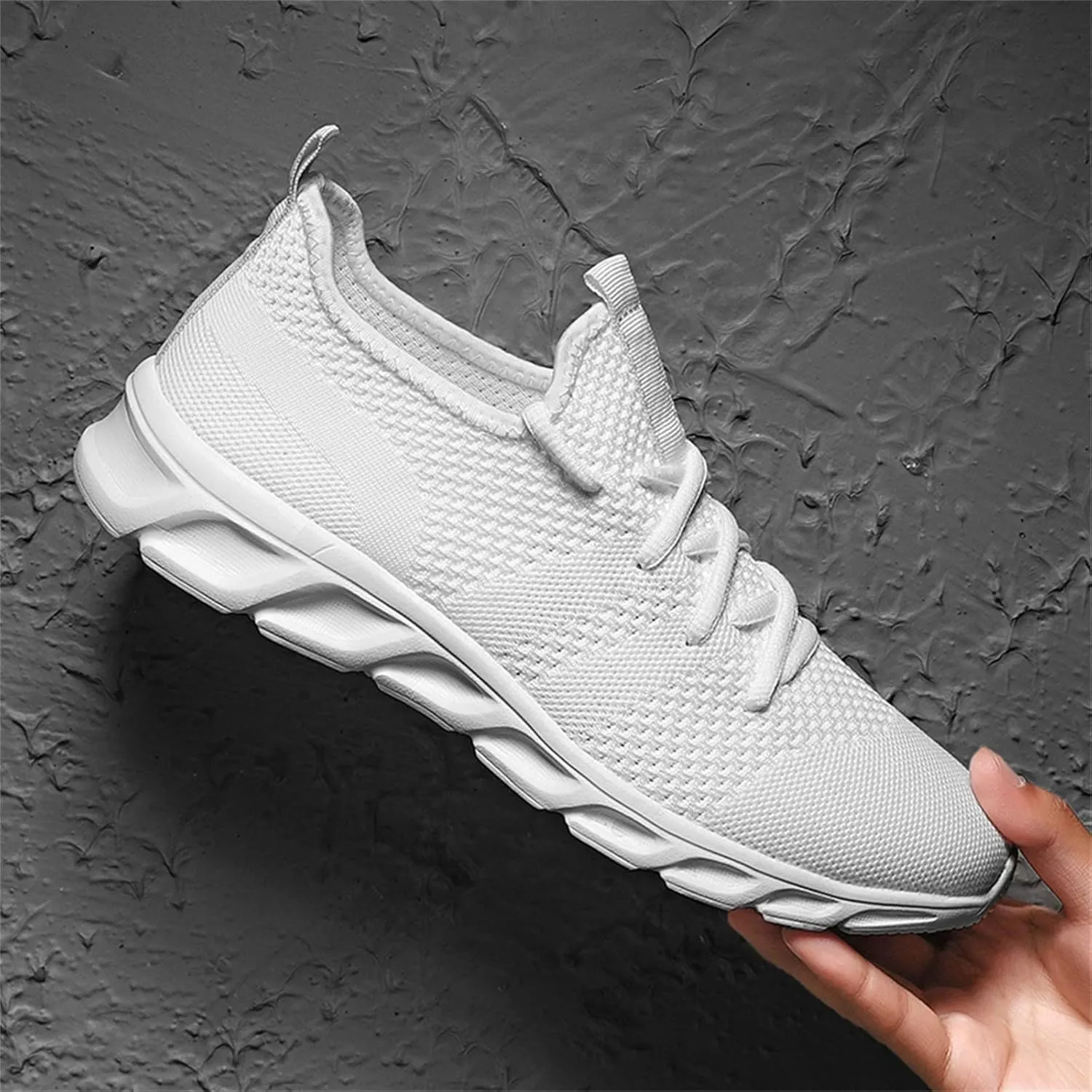 Men's Breathable Mesh Running Shoes Comfortable Breathable Lace Up Sneaker Fashion Lightweight Sneakers for Men