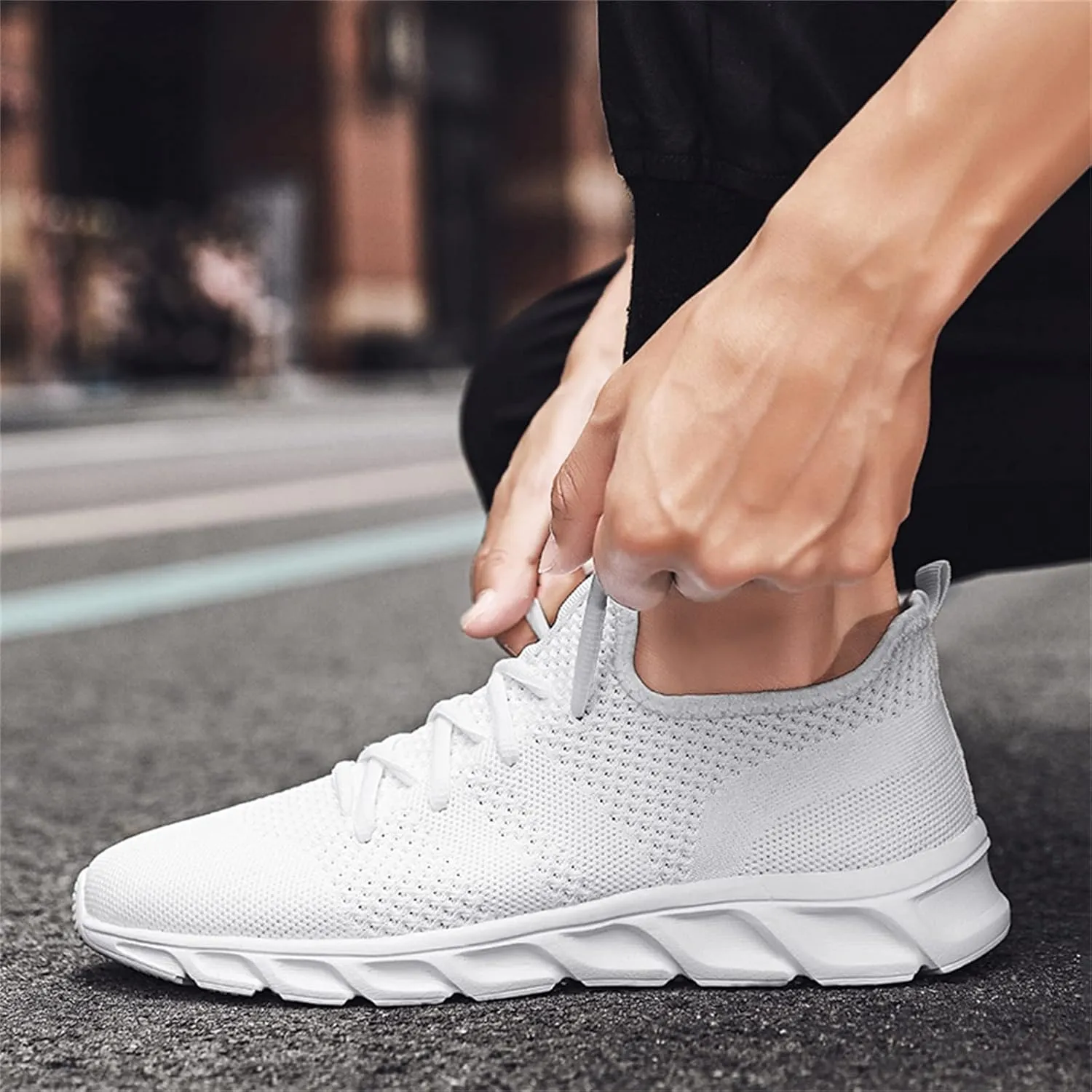 Men's Breathable Mesh Running Shoes Comfortable Breathable Lace Up Sneaker Fashion Lightweight Sneakers for Men