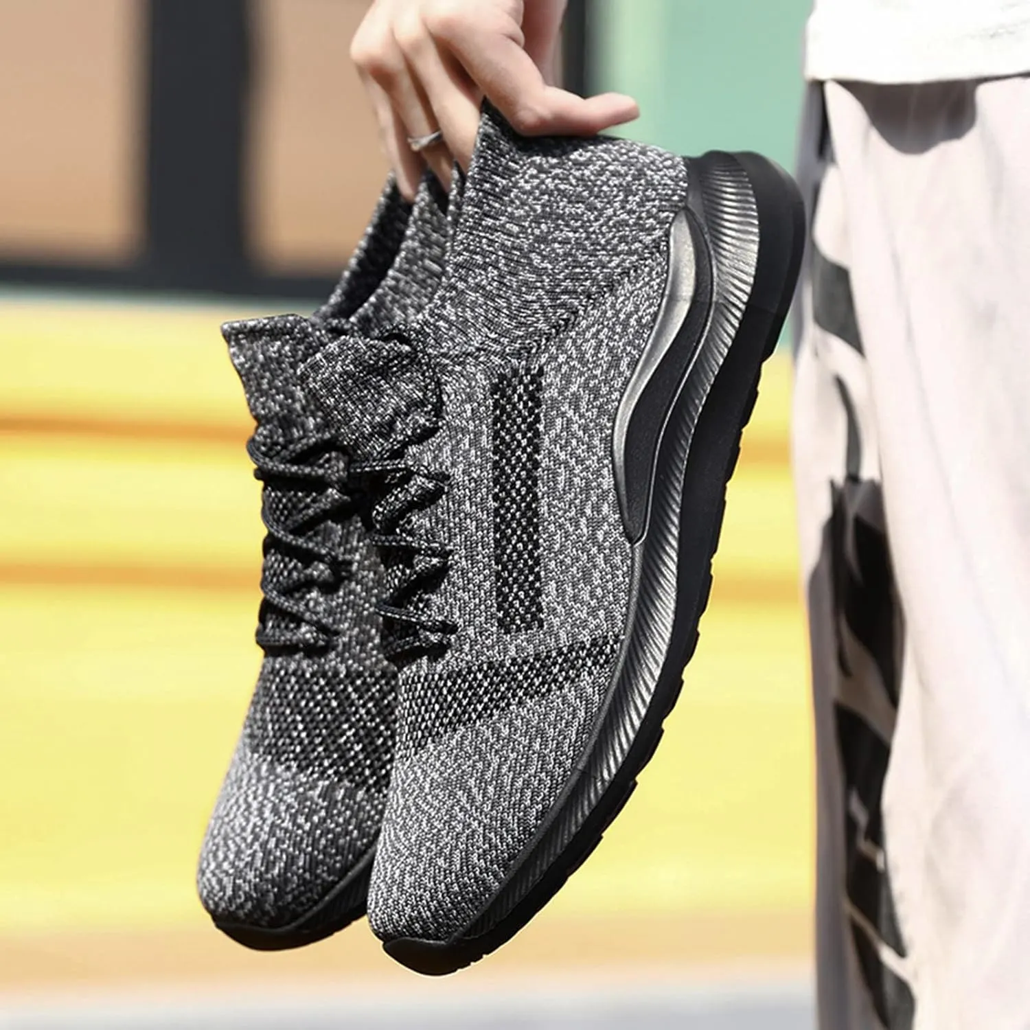 Men's Breathable Sock Shoes Fashion Fly Woven Mesh Sports Shoes Lightweight Workout Shoe Athletic Gym Sneakers